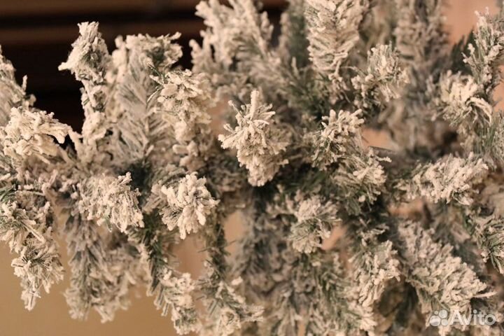 Ель искусственная заснеженная 150 см