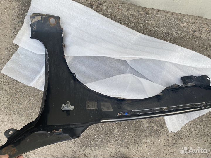 Крыло правое мазда 3 бк хэтчбек