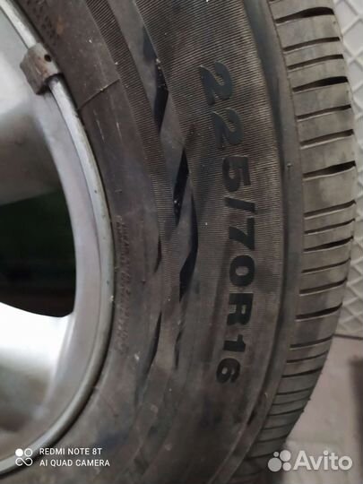 Запасное полноразмерное колесо