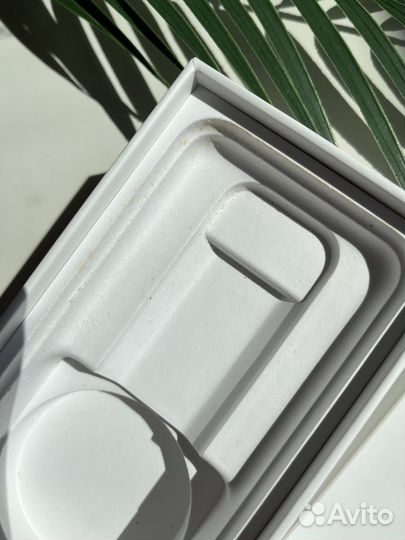 Коробка от Айфона 7 7 plus