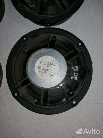 Акустический динамик Volkswagen Jetta 6 в дверь