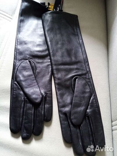 Кожаные перчатки