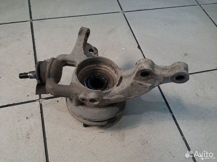 Поворотный кулак передний левый Kia Ceed (ED)