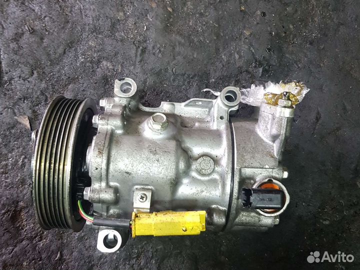 Компрессор кондиционера Citroen C4 / Peugeot 308