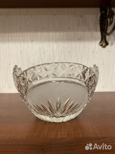 Хрустальная ваза