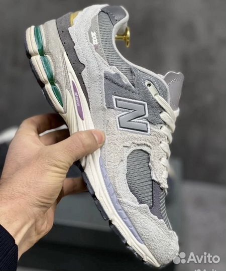 Кроссовки new balance 2002r