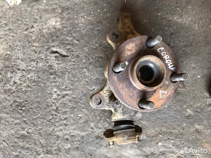 Кулак поворотный Toyota Corolla E120