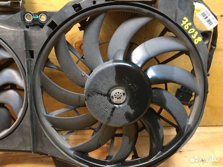 Диффузор радиатора Audi A4 8EC BFB 2007