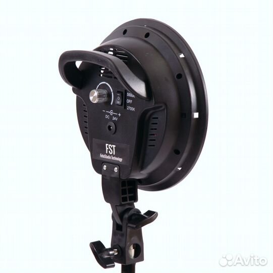 Комплект постоянного света FST LED-1682 KIT (2 ист