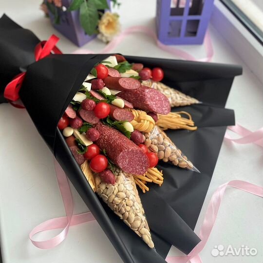 Букеты из колбасы и сыра вкусный подарок Казань