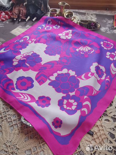 Яркий винтажный платок Ацетат