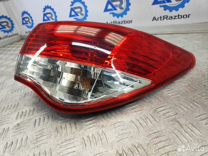 Фонарь задний правый Nissan Almera G15 1.6 K4MA490