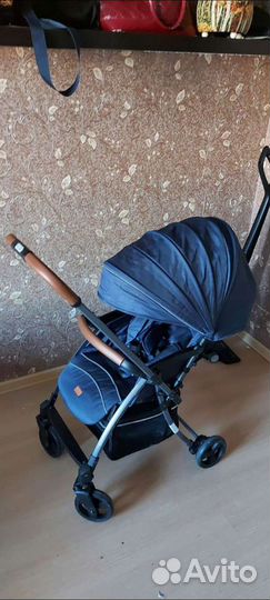 Прогулочная коляска corol