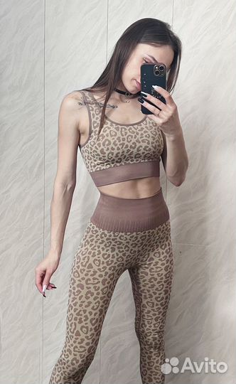 Костюм для фитнеса