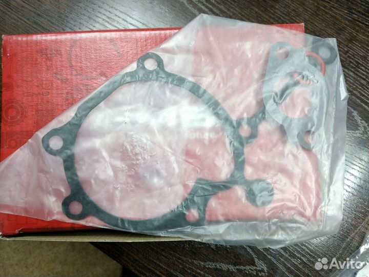 Водяная помпа GMB Mazda