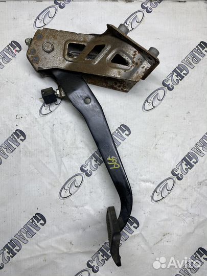 Педаль тормоза Hyundai Elantra G4