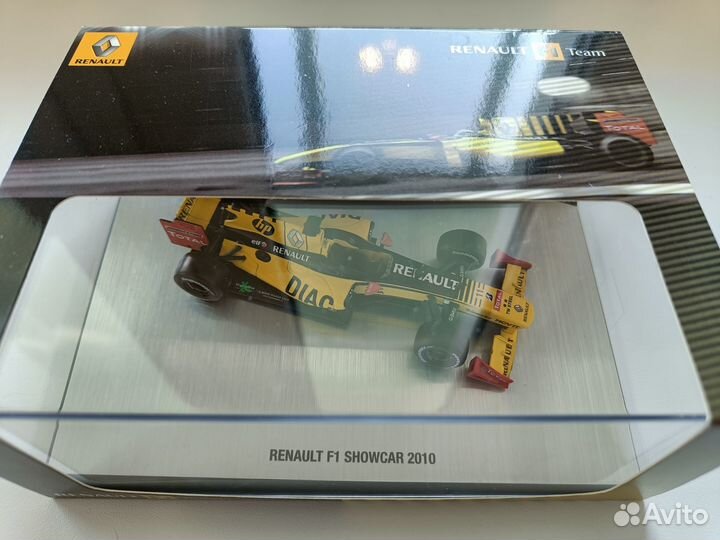 Модель Renault R30 2010 Петров Формула 1 Norev