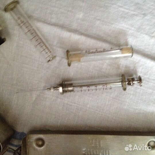 Медицинский шприц 5 мл со стерилизатором