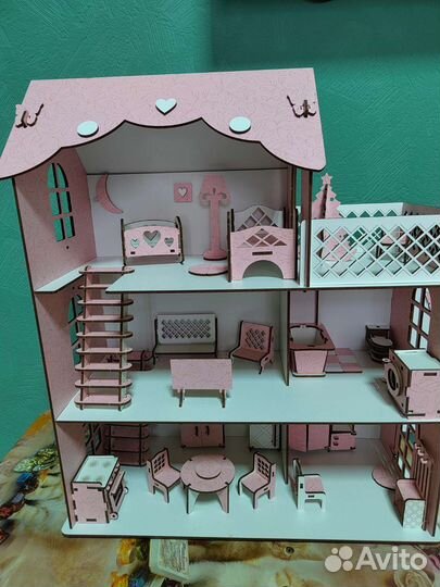 Домик кукольный