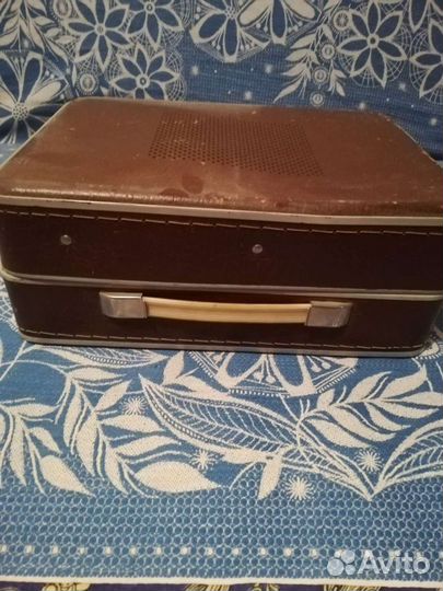 Проигрыватель винила Юность