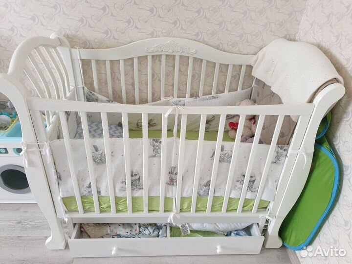 Продам детскую кроватку