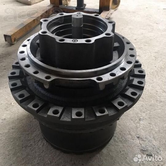 Редуктор хода Хитачи ZX330-3 без мотора