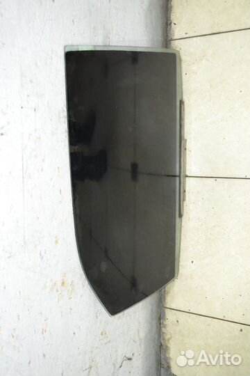 Стекло двери заднее правое Toyota Camry 50