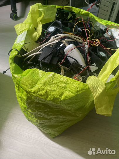 Кабеля, блоки питания, зарядки(цена за все)