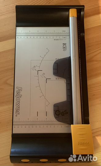 Резак для бумаги роликовый