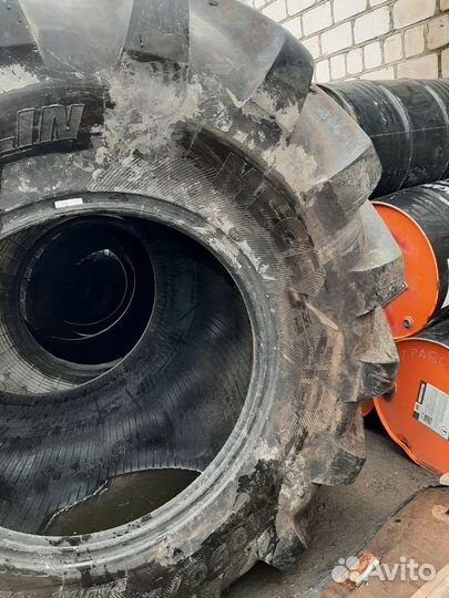 Шина 1050/50 R32