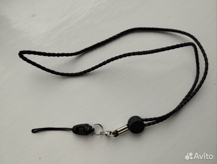 Кожаный шнурок для ношения телефона на шее