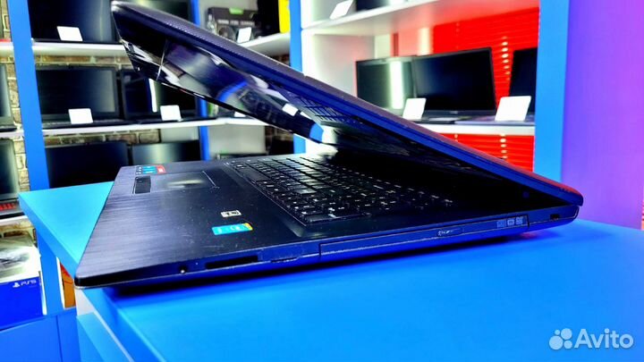 Ноутбук Lenovo 17.3” Pentium 3558u 8gb 500gb HD