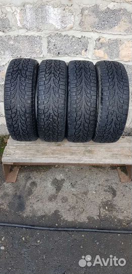 Pirelli Winter Carving Edge 215/65 R16 98T