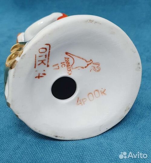 Фарфор Дулево Девушка с чайником и котом 1с