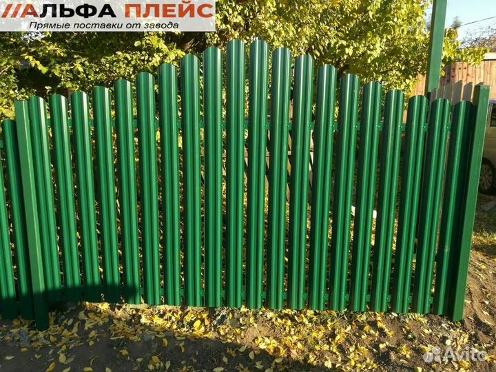 Забор из штакетника