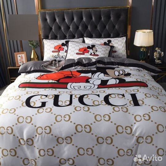 Постельное бельё Gucci