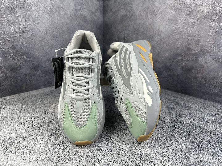 Кроссовки Adidas yeezy boost 700 v2