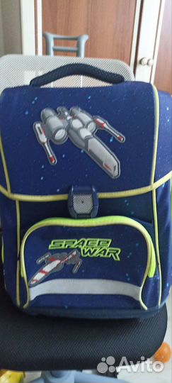 Ранец школьный (портфель)