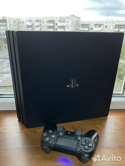 Sony playstation PS4 pro 1tb