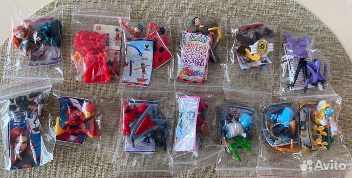 Киндер игрушки с вкладышем