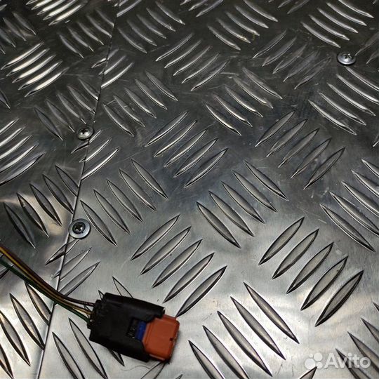 Разъем датчика заднего хода Renault Sandero 2