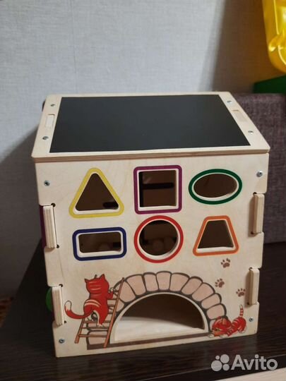 Бизиборд дом