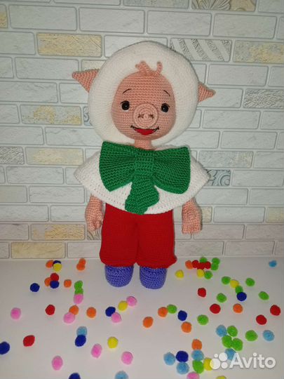 Вязаная игрушка ручной работы, хрюшка