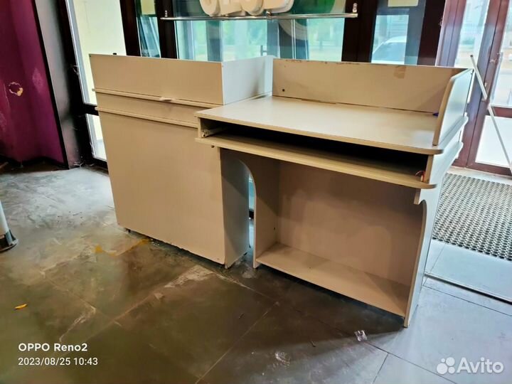 Стойка для администратора