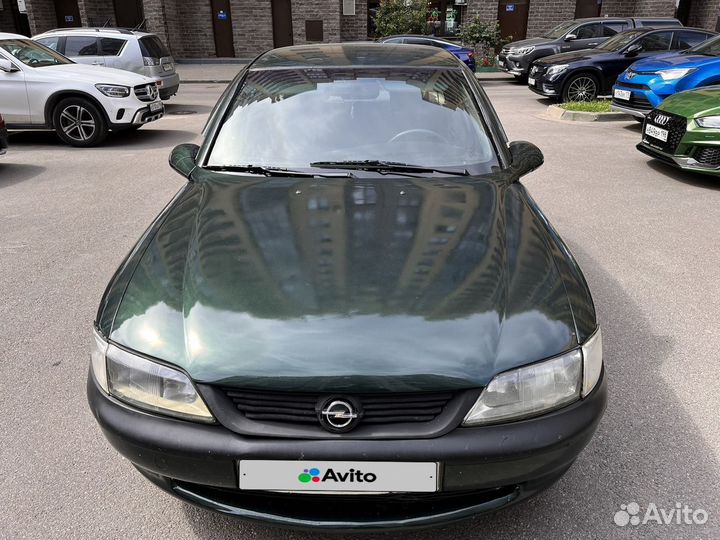 Opel Vectra 1.6 МТ, 1998, 200 000 км