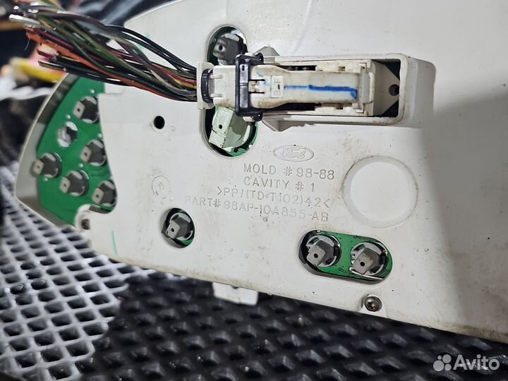 Панель приборов Ford Focus 1 АКПП 2.0 America