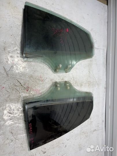 Стекло двери (Hyundai Solaris)