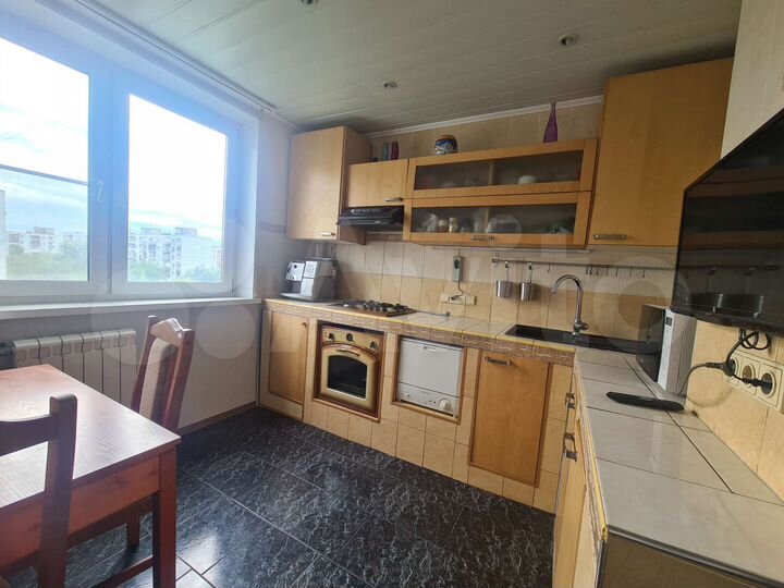 2-к. квартира, 54 м², 7/10 эт.