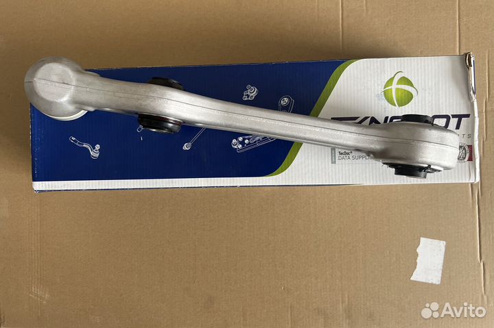 Рычаг передний поперечный на Mercedes Benz W205 E2