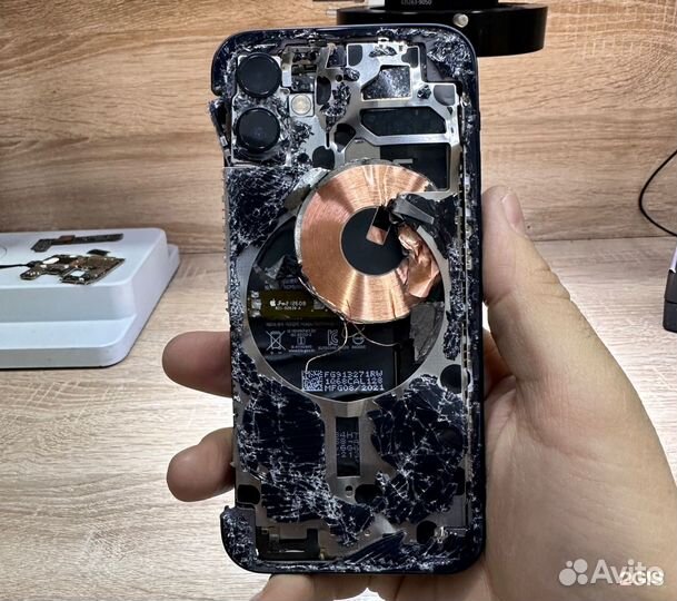 Замена задней крышки iPhone / Ремонт Apple